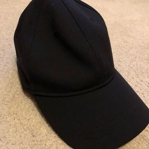 Lulu lemon black hat